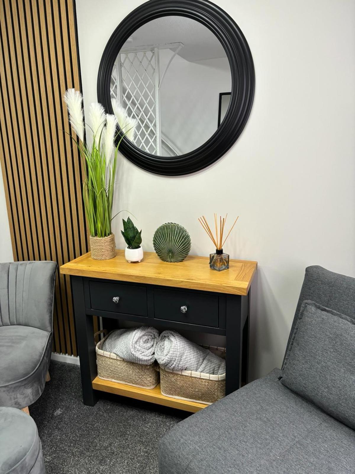 Stylish Home In Linlithgow With Free Parking 外观 照片