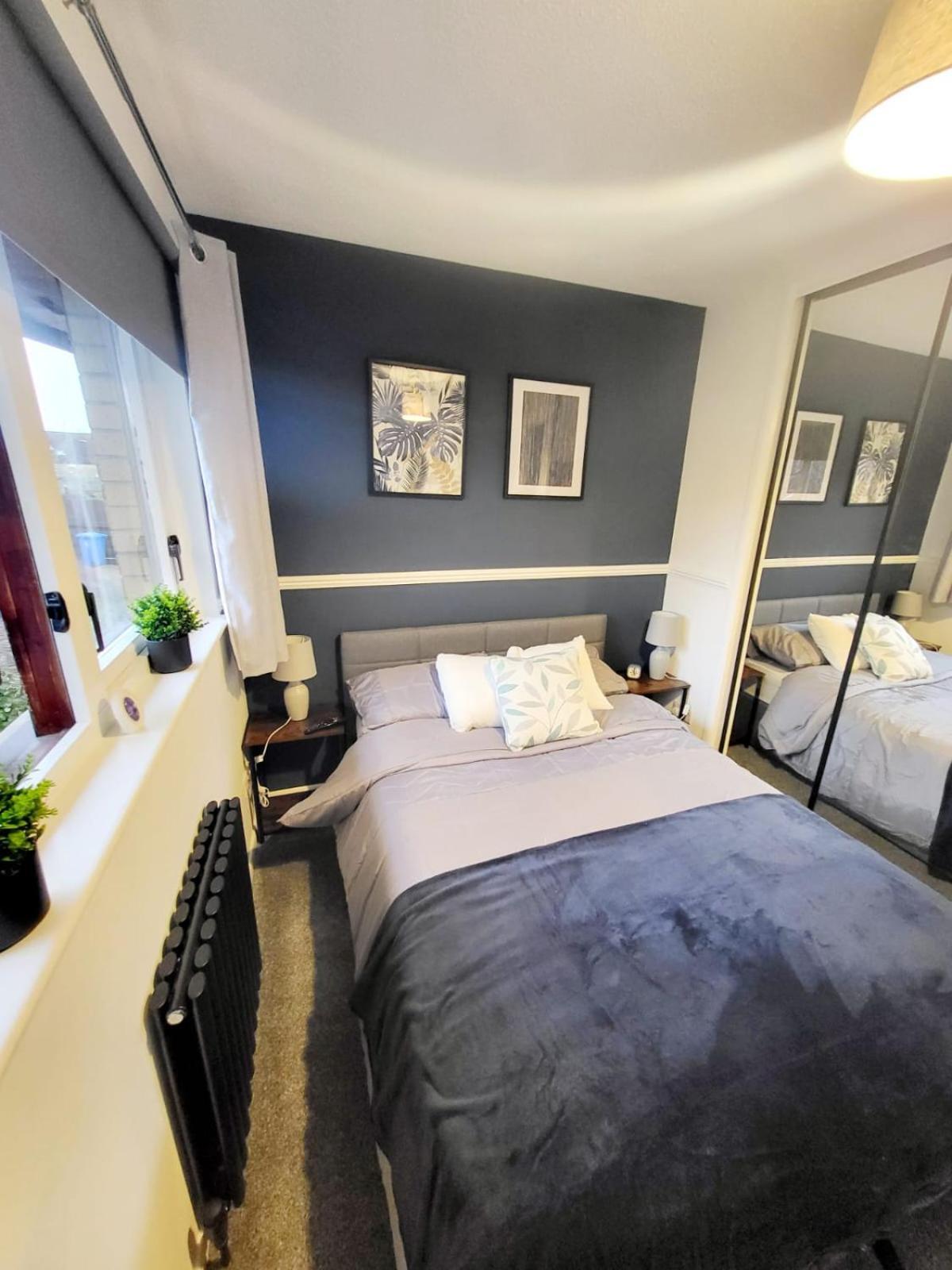 Stylish Home In Linlithgow With Free Parking 外观 照片