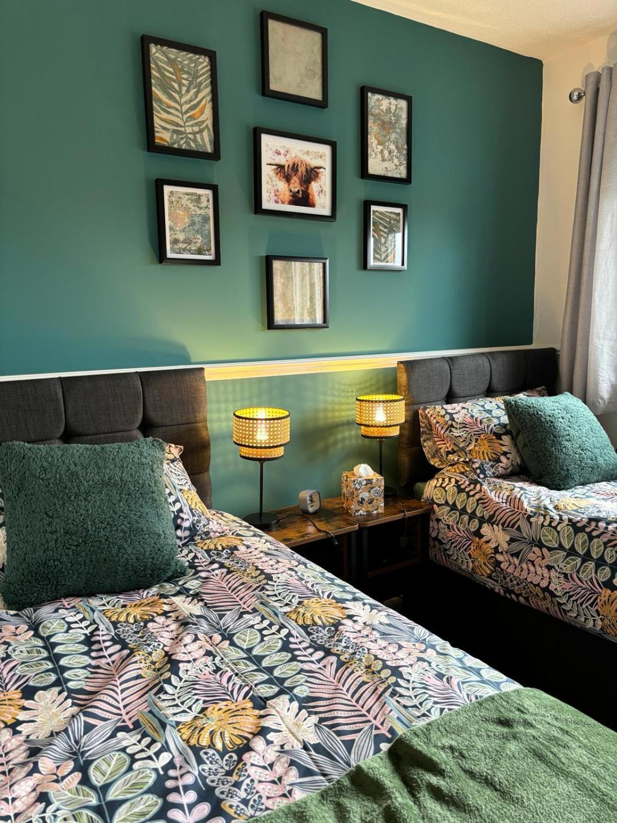 Stylish Home In Linlithgow With Free Parking 外观 照片