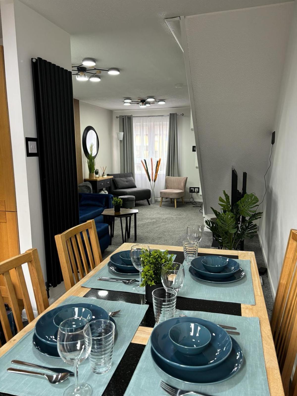 Stylish Home In Linlithgow With Free Parking 外观 照片